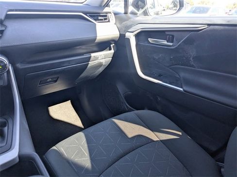 Used 2023 Toyota RAV4 XLE image 17