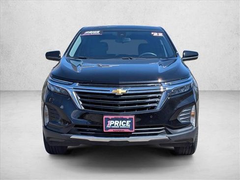 Used 2022 Chevrolet Equinox LT image 2