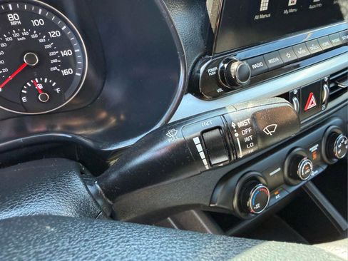 Used 2021 Kia Forte LXS FWD image 26