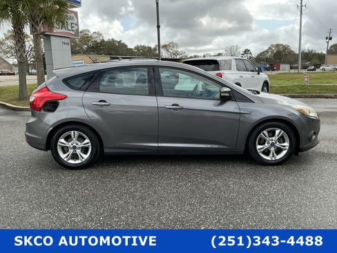 Used 2014 Ford Focus SE image 6