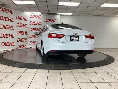 Used 2018 Chevrolet Malibu LS FWD image 5
