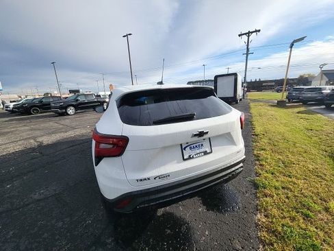 New 2026 Chevrolet Trax RS FWD image 16