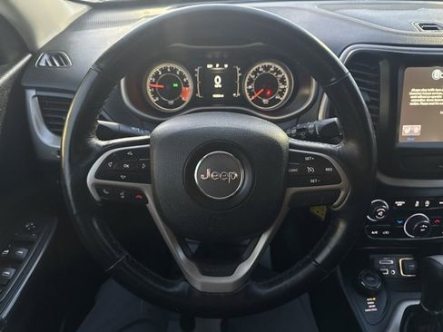 Used 2015 Jeep Cherokee Latitude w/ Cold Weather Group image 15