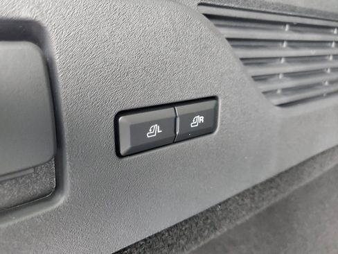 New 2026 Lincoln Nautilus Premier image 31