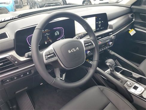 New 2025 Kia Telluride S image 24