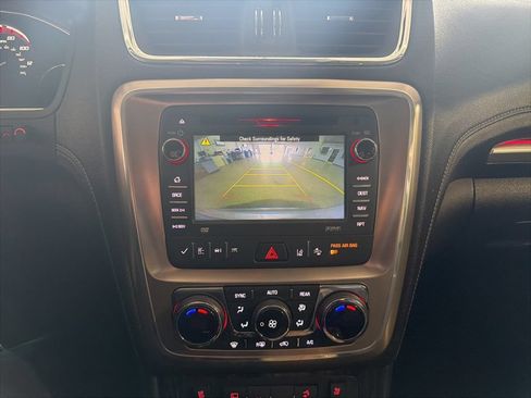 Used 2015 GMC Acadia Denali AWD/4WD image 11