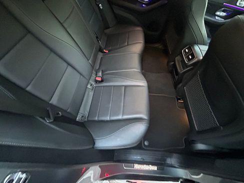 Used 2023 Mercedes-Benz GLE 350 4MATIC w/ Premium Package image 34