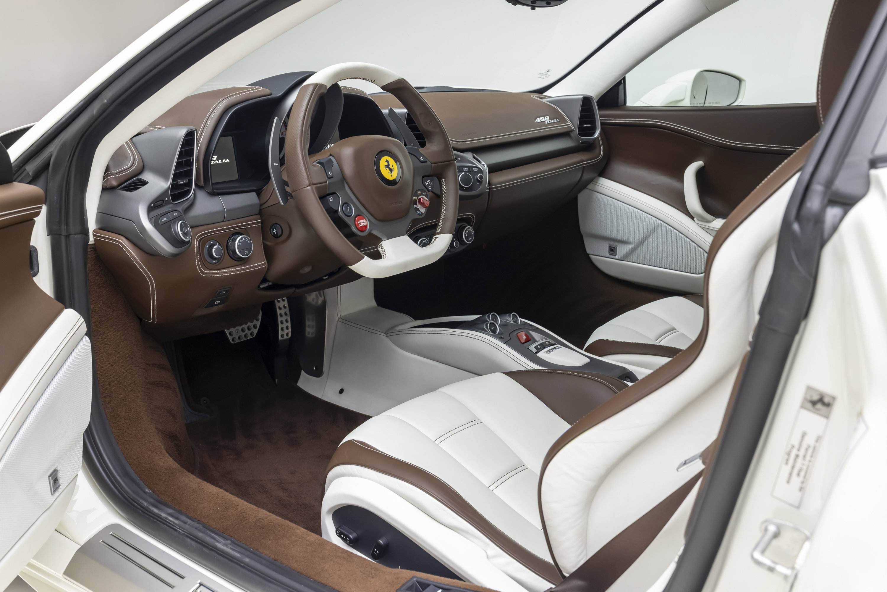 Certified 2014 Ferrari 458 Italia Coupe RWD image 71