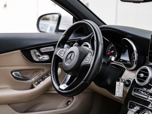 Used 2018 Mercedes-Benz C 300 Cabriolet image 14