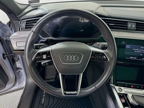 Used 2023 Audi e-tron Premium Plus w/ Premium Plus Package AWD/4WD image 12