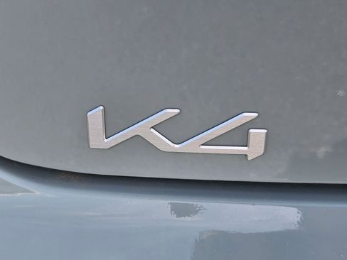 New 2026 Kia K4 LXS FWD image 17