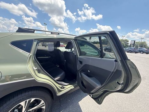 Certified 2026 Subaru Crosstrek 2.5i Premium AWD/4WD image 29