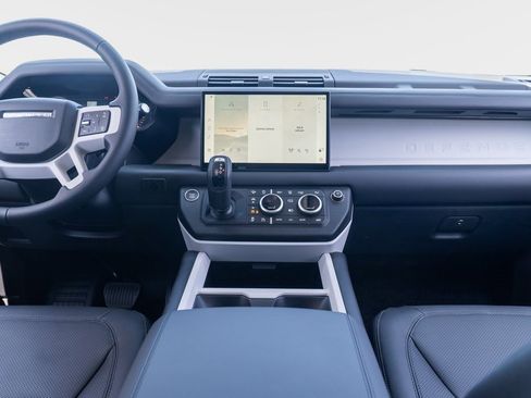New 2025 Land Rover Defender 110 X-Dynamic SE image 16