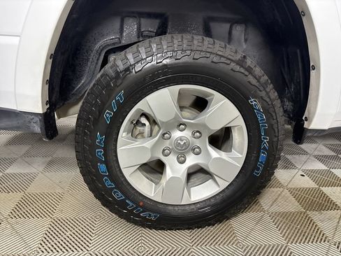 Used 2025 RAM 1500 Big Horn AWD/4WD image 33