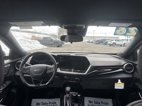 New 2026 Chevrolet Trax RS image 13