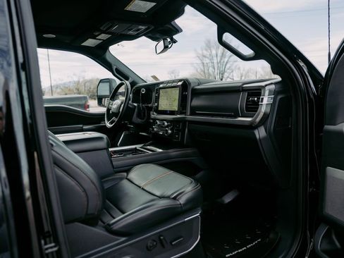 Used 2024 Ford F350 Platinum image 17