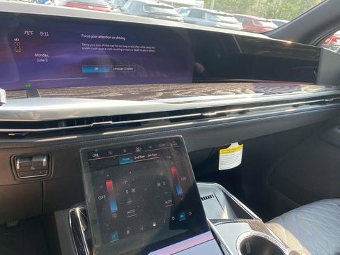 New 2025 Cadillac Escalade IQ Sport 1 w/ Smart Trailering package image 14