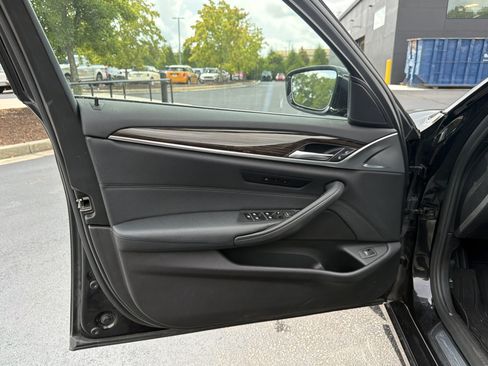 Used 2019 BMW 530i w/ Premium Package RWD image 16