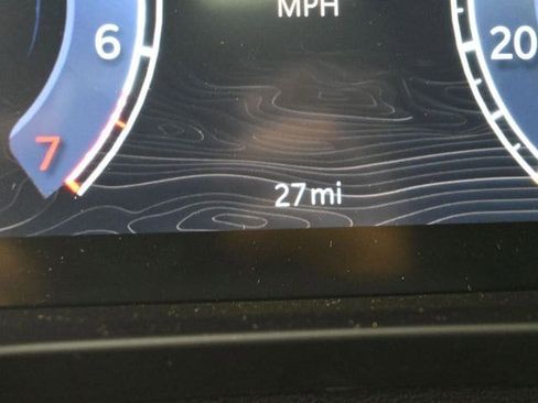 New 2025 Jeep Grand Cherokee Laredo image 31