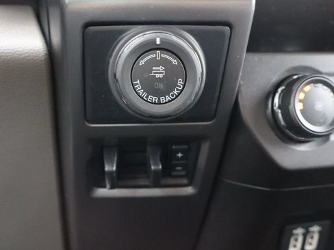 Used 2020 Ford F150 XLT w/ Equipment Group 302A Luxury AWD/4WD image 15