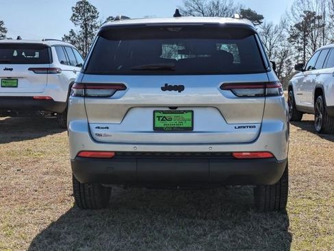New 2025 Jeep Grand Cherokee L Limited w/ Luxury Tech Group II AWD/4WD image 8