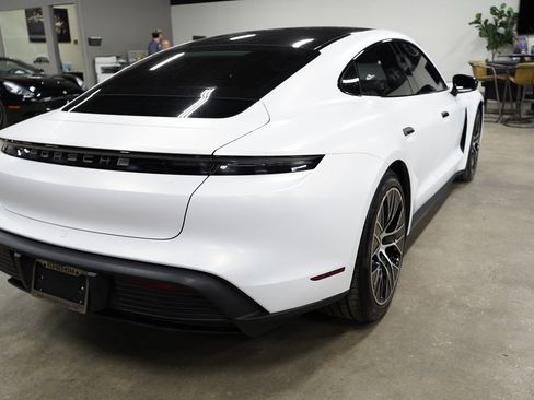 Used 2020 Porsche Taycan 4S w/ Premium Package AWD/4WD image 5