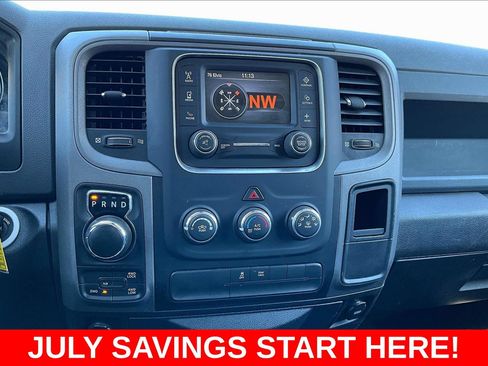 Used 2017 RAM 1500 Express AWD/4WD image 18