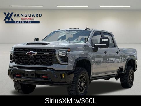 Used 2024 Chevrolet Silverado 2500 ZR2 w/ Technology Package AWD/4WD image 5