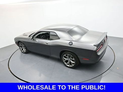 Used 2017 Dodge Challenger SXT RWD image 22