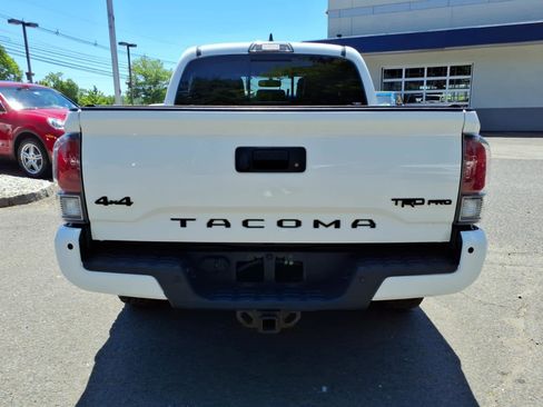 Used 2017 Toyota Tacoma TRD Pro AWD/4WD image 8
