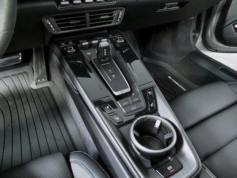 Used 2026 Porsche 911 Carrera GTS image 21