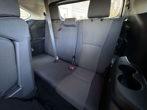 Used 2024 Toyota Highlander LE image 23