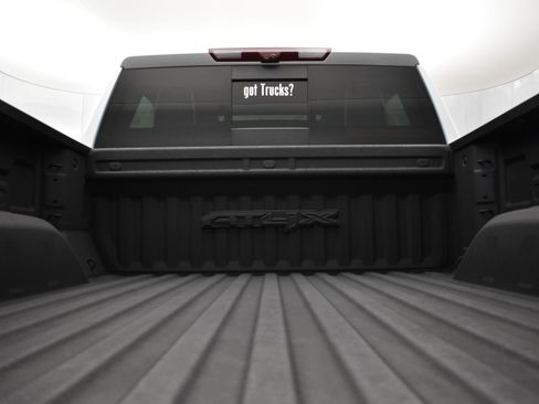 Used 2023 GMC Sierra 1500 AT4X image 6