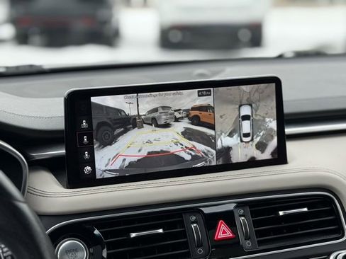 Used 2023 Genesis G70 3.3T w/ Sport Prestige Package image 5