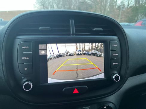 Used 2025 Kia Soul LX w/ LX Technology Package image 22