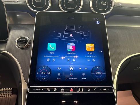 Used 2025 Mercedes-Benz GLC 350e GLC 350e image 18