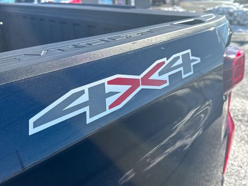 Used 2022 Chevrolet Silverado 1500 LT image 13