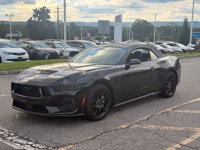 Used 2025 Ford Mustang GT Premium RWD image 1