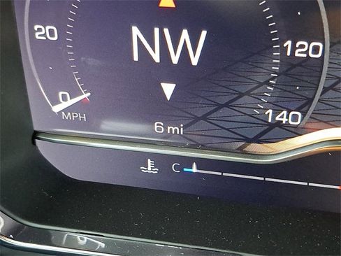 Used 2025 GMC Sierra 1500 Elevation image 22