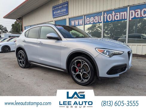 Used 2022 Alfa Romeo Stelvio Ti image 1