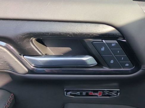 Used 2024 GMC Sierra 1500 AT4X image 26