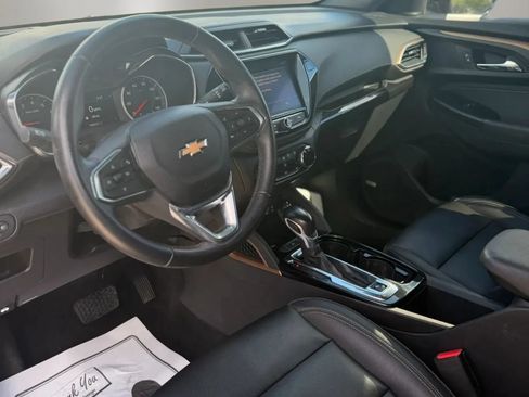 Used 2021 Chevrolet TrailBlazer ACTIV w/ Sun and Liftgate Package FWD image 10