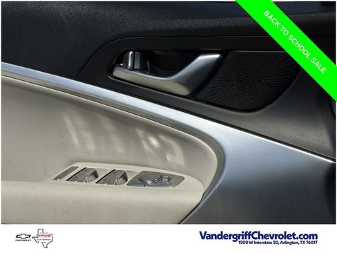 Used 2025 Genesis G70 2.5T RWD image 25