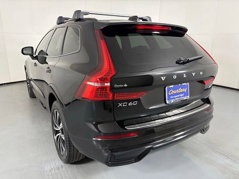Used 2024 Volvo XC60 B5 Core w/ Protection Package Premier AWD/4WD image 6