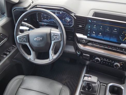 Used 2022 Chevrolet Silverado 1500 LT Trail Boss w/ LT Trail Boss Premium Package image 5