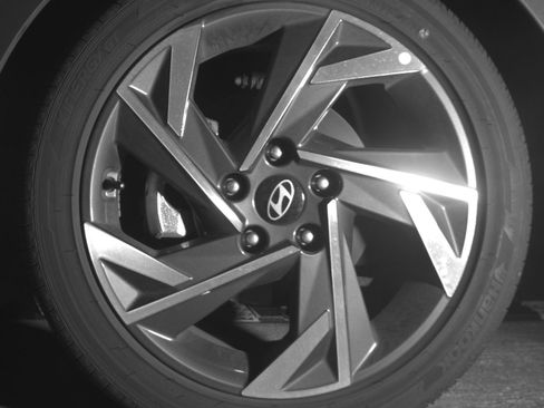 Used 2025 Hyundai Elantra SEL FWD image 12