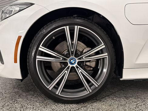 Used 2024 BMW 330e w/ Premium Package RWD image 12