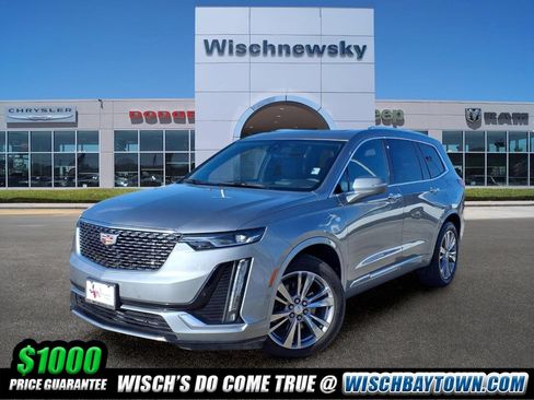 Used 2025 Cadillac XT6 Premium Luxury w/ Technology Package FWD image 1