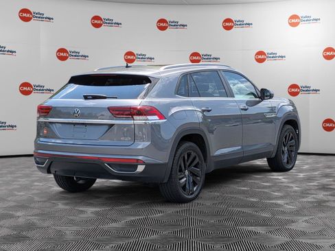 Used 2022 Volkswagen Atlas Cross Sport SE AWD/4WD image 5