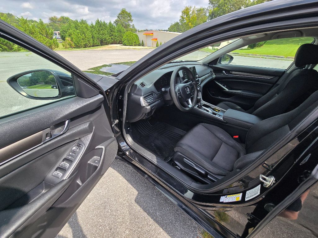 Used 2019 Honda Accord LX image 10